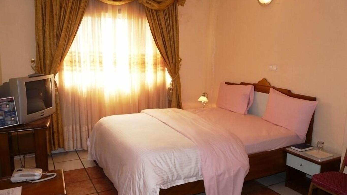 Azam Hotel