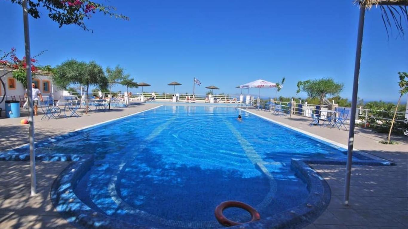 Santorini Camping & Hostel