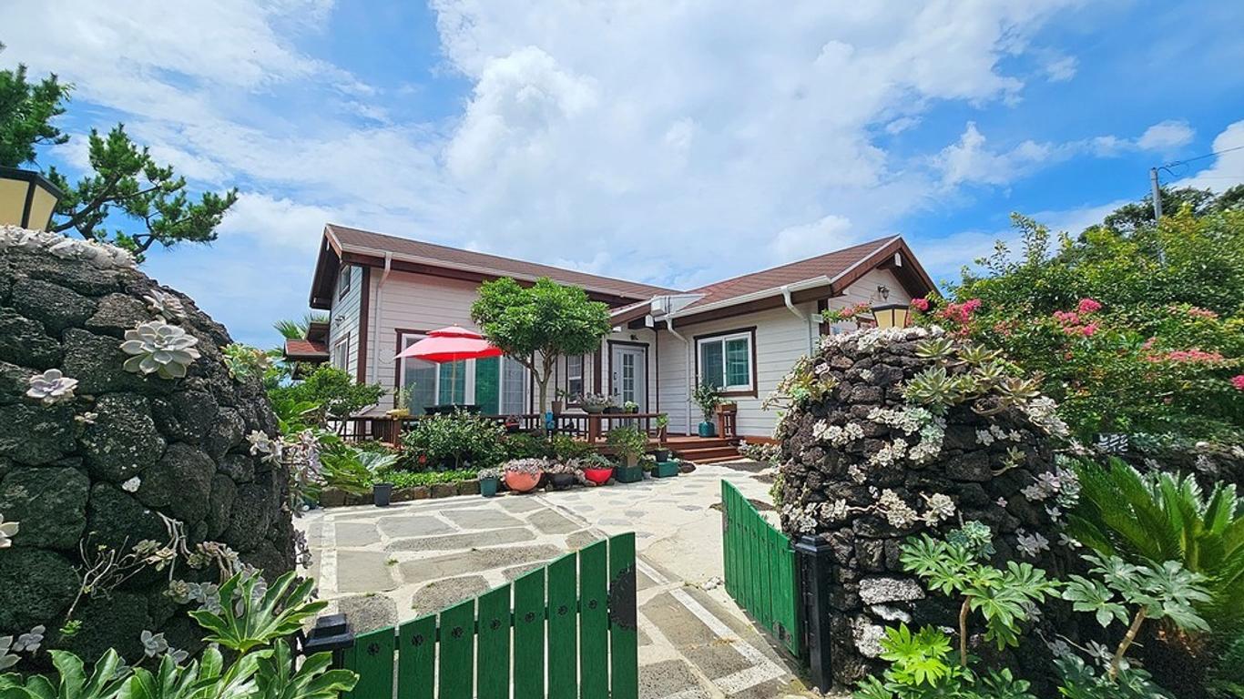 Jeju neulpureon house