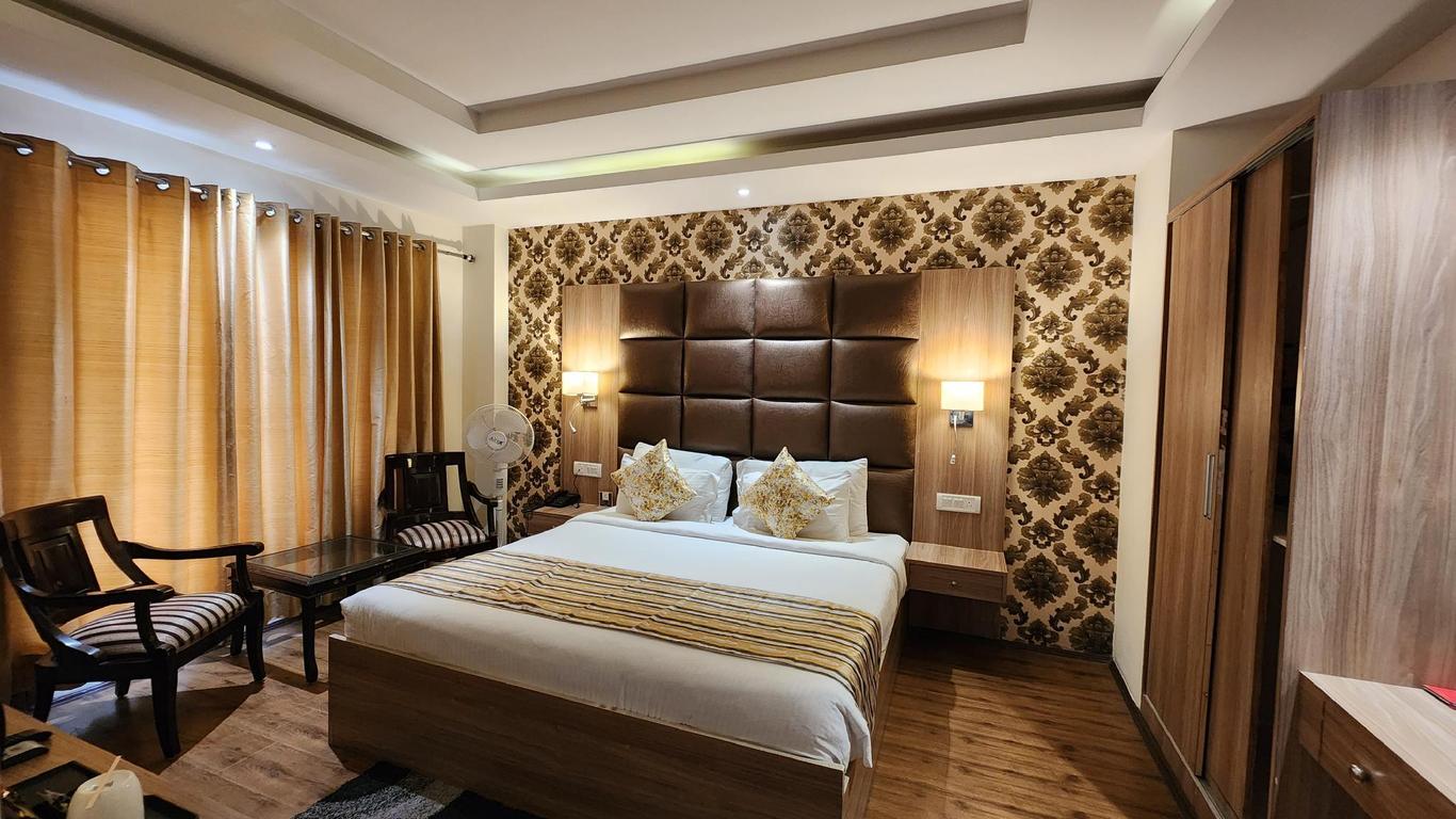 Hotel Avishi Green