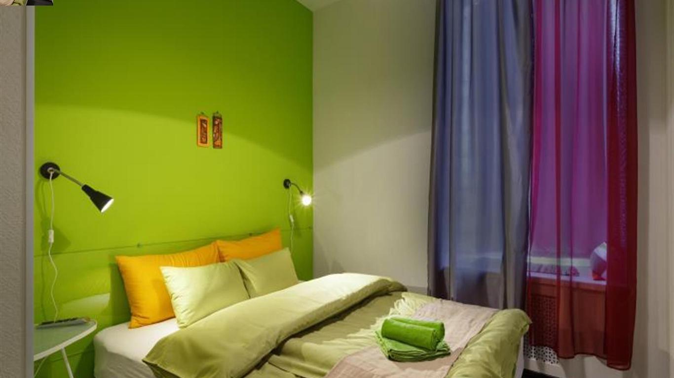 Station Hotel M19