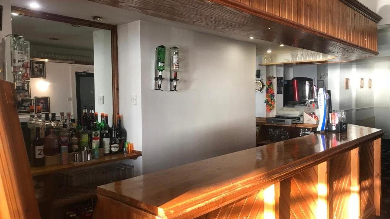 Canasta Hotel