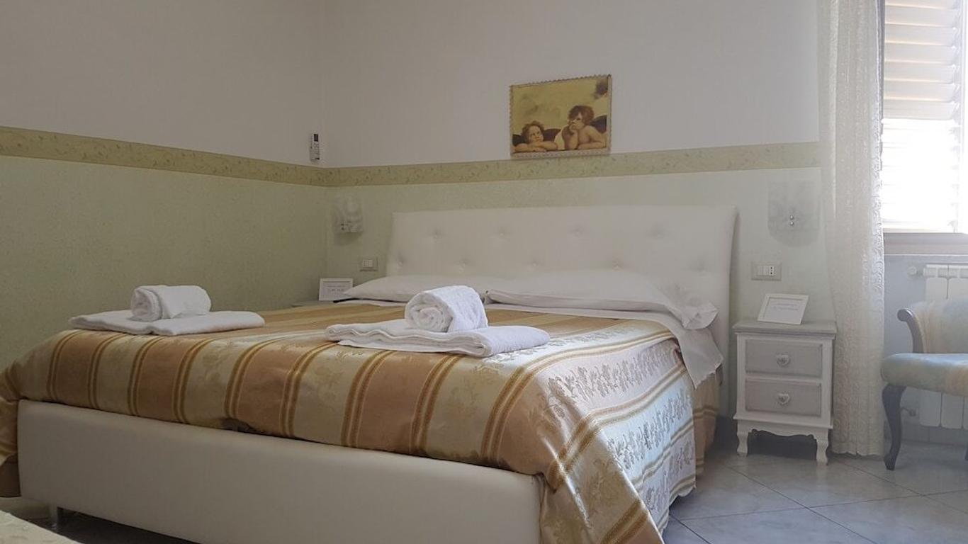 B&B Trono Del Sol
