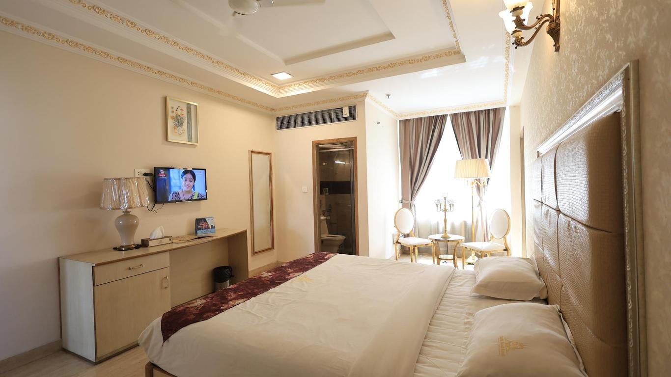 Hotel Galaxy Grand