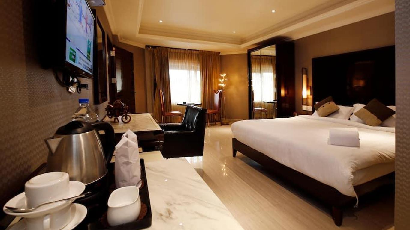 Hotel Park Residency