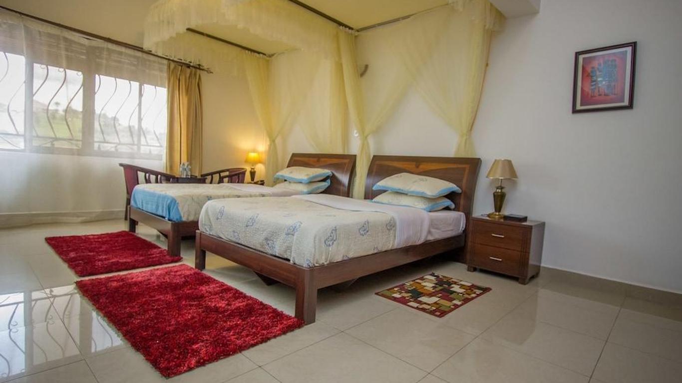 Reinah Tourist Hotel