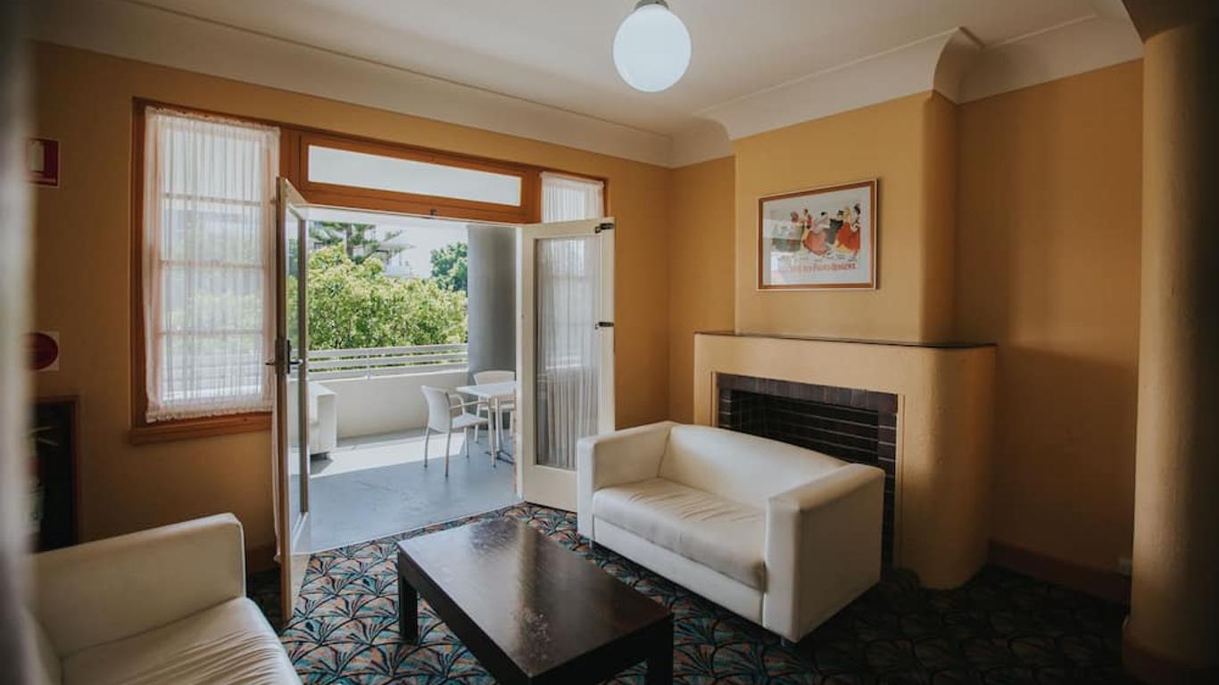 Port Macquarie Hotel