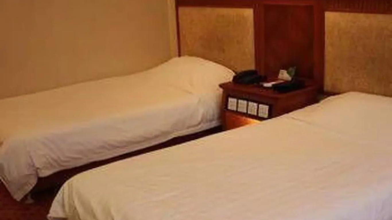 Golden Sun Hotel