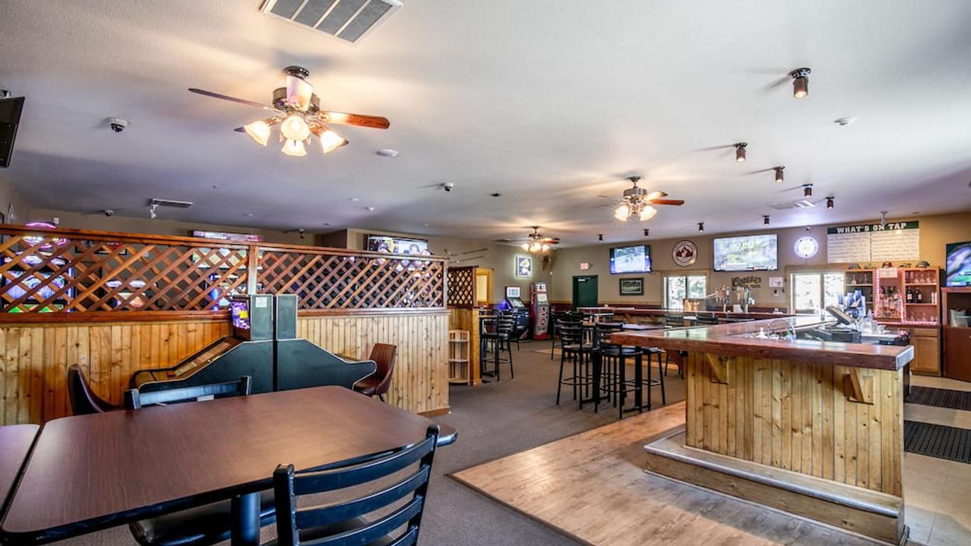 Sportsmans Lodge