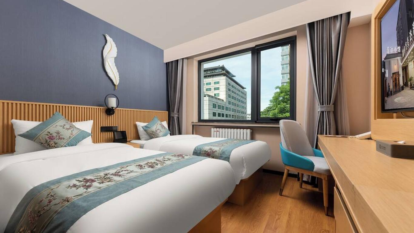Jingfang Building Smart Hotel - Located in the busiest part of the downtown area, Near Beijing Tiananmen Square and the Forbidden City,Wangfujing Shopping Street ,Newly opened hotel,Provide free laundry service,Provide tourism and ticketing services