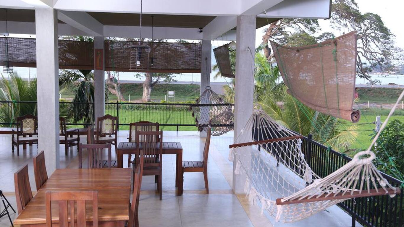 Serene Park Hotel