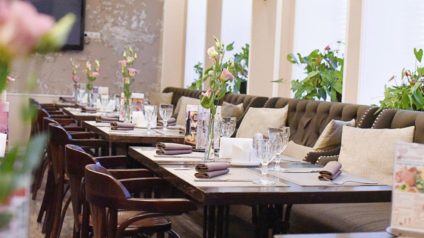 Bristol Hotel