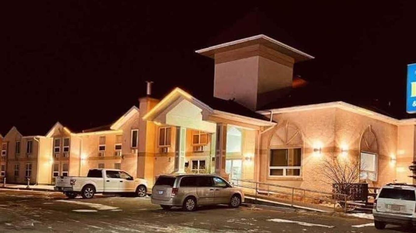 Aurora Park Inn & Suites