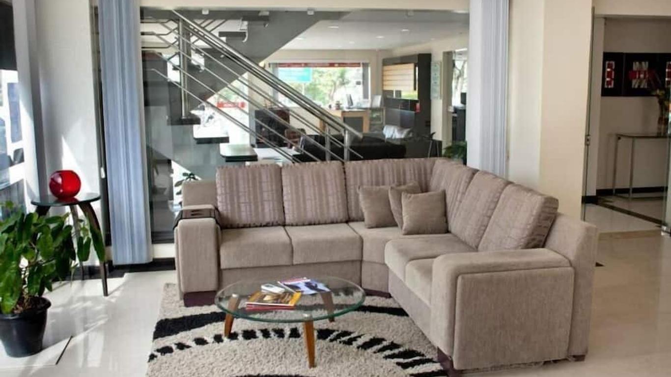 Eunapolis Plaza Hotel