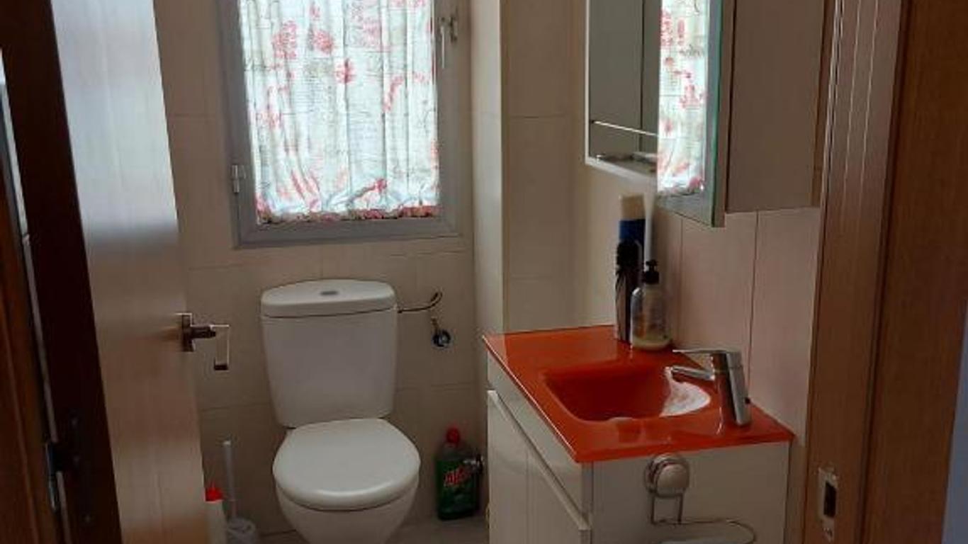 Habitación Privada a 15 min de la Playa/Piso