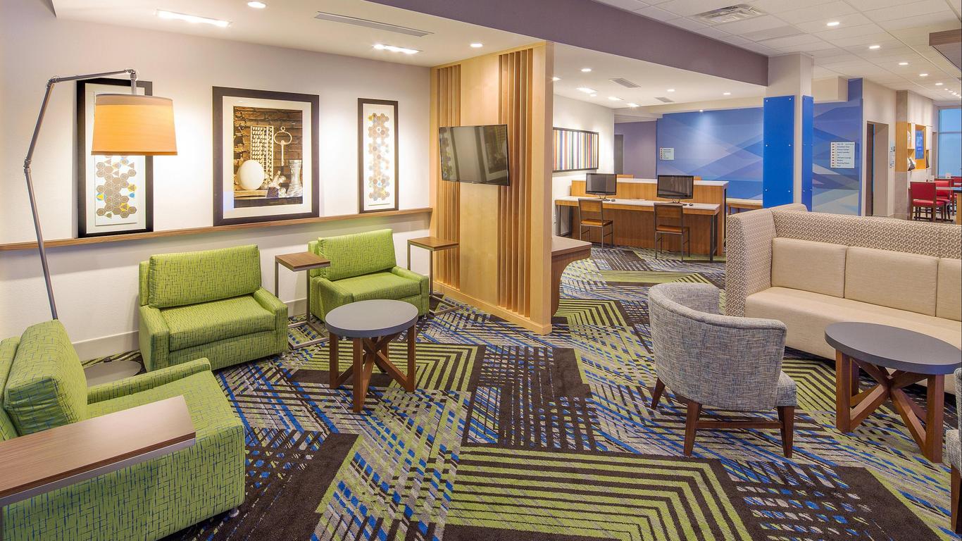 Holiday Inn Express & Suites - Indianapolis Nw - Zionsville, An IHG Hotel