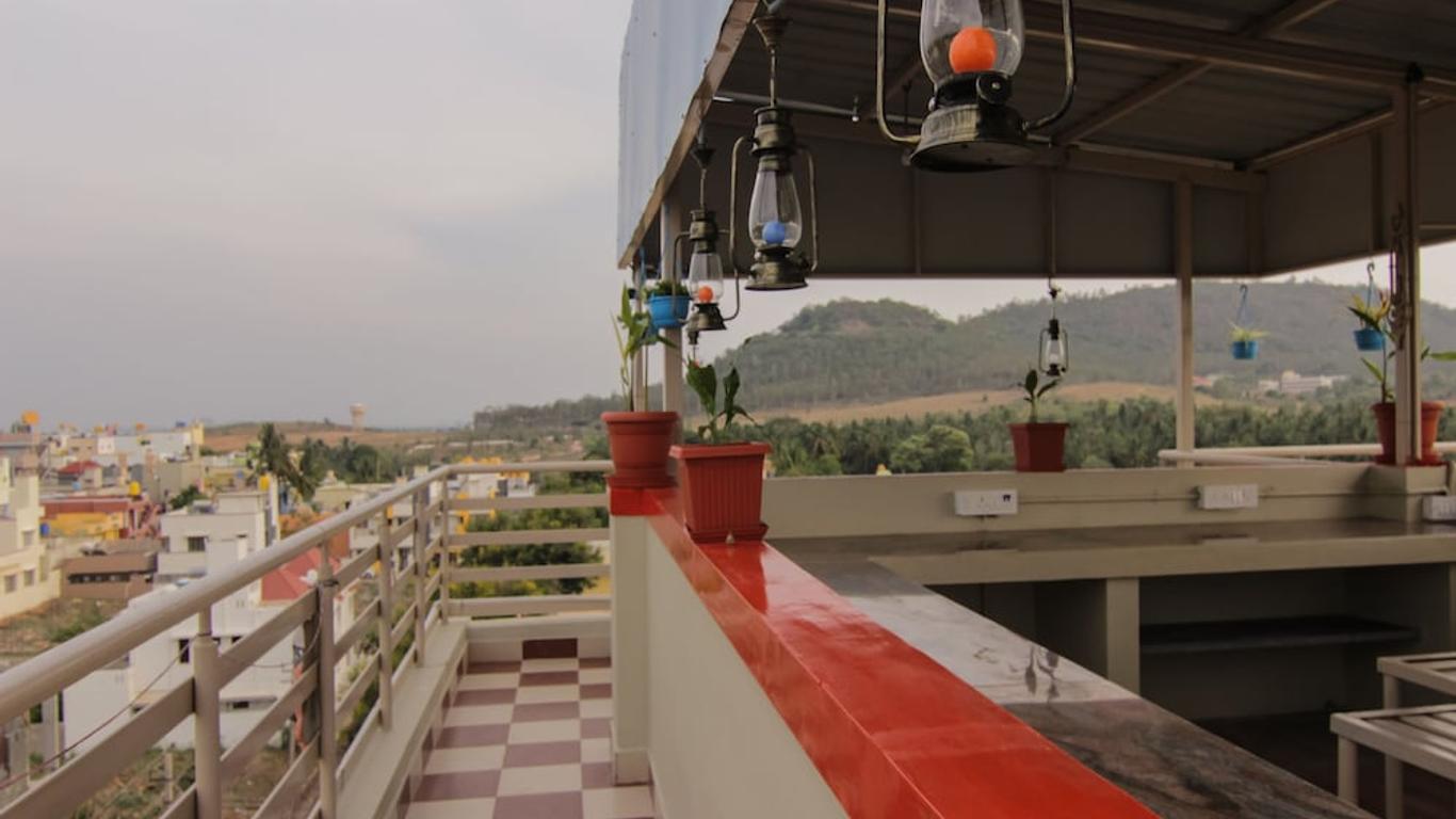 OYO 13649 Megalahatti Ventures