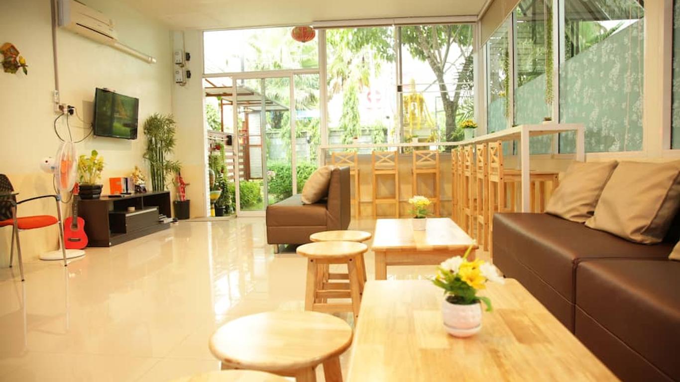 Friend's House Resort