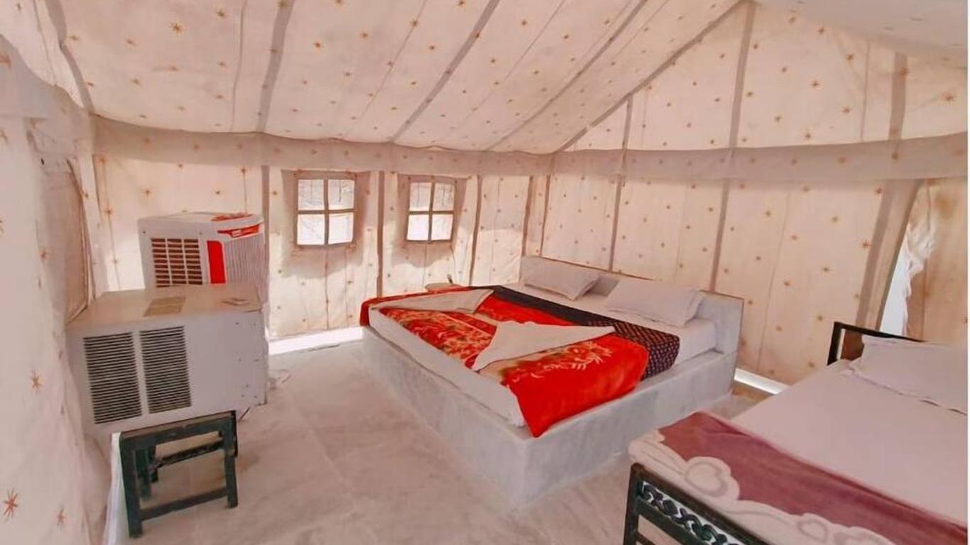 Gangaur Desert Resort by Park Tree