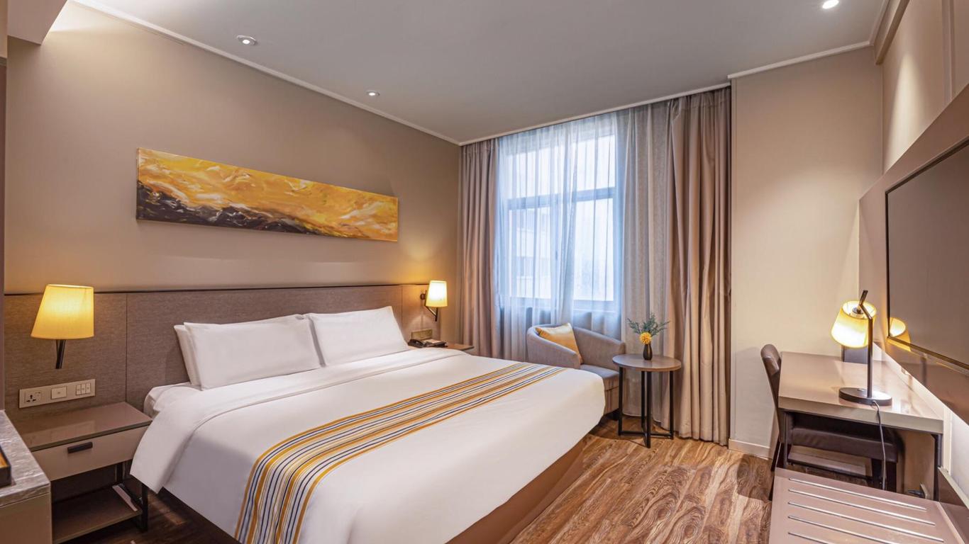 Home Inn Plus Kunshan Qianjin West Road Hongqiao