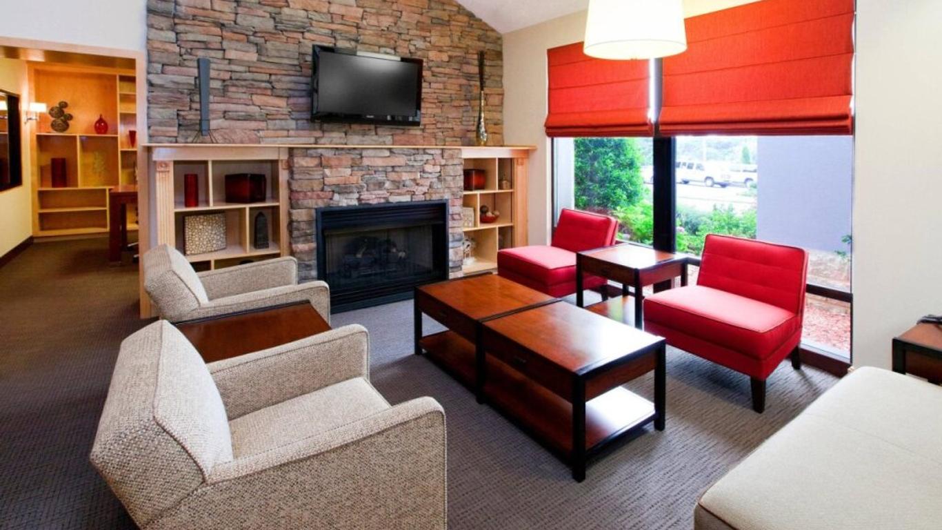 Four Points by Sheraton Charlotte - Pineville