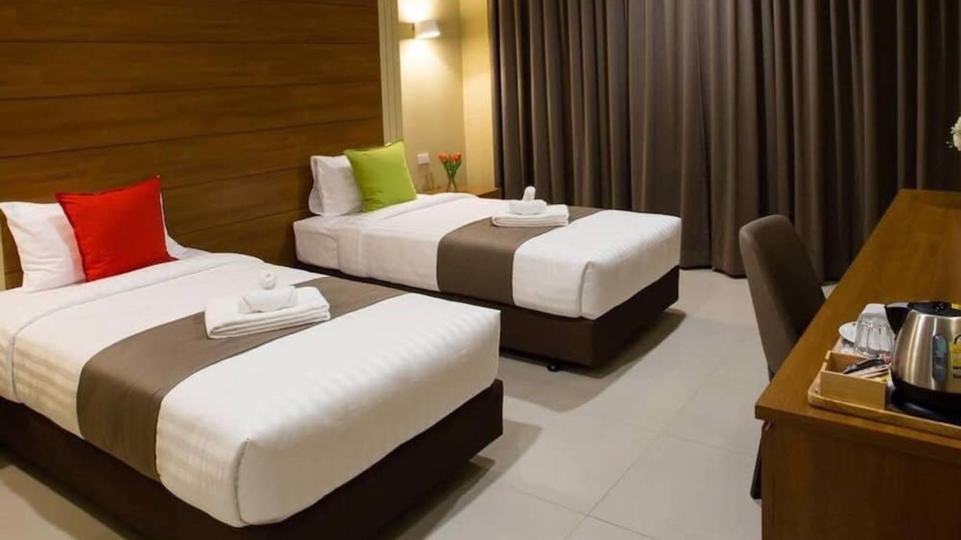 S Bangkok Hotel, Navamin