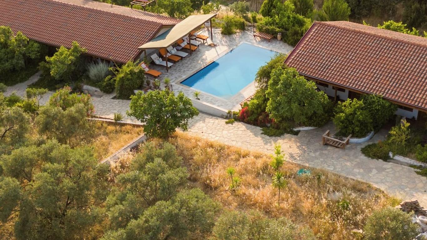 Ionia Guest House