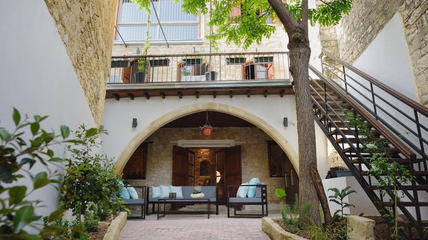 Serenity Boutique House