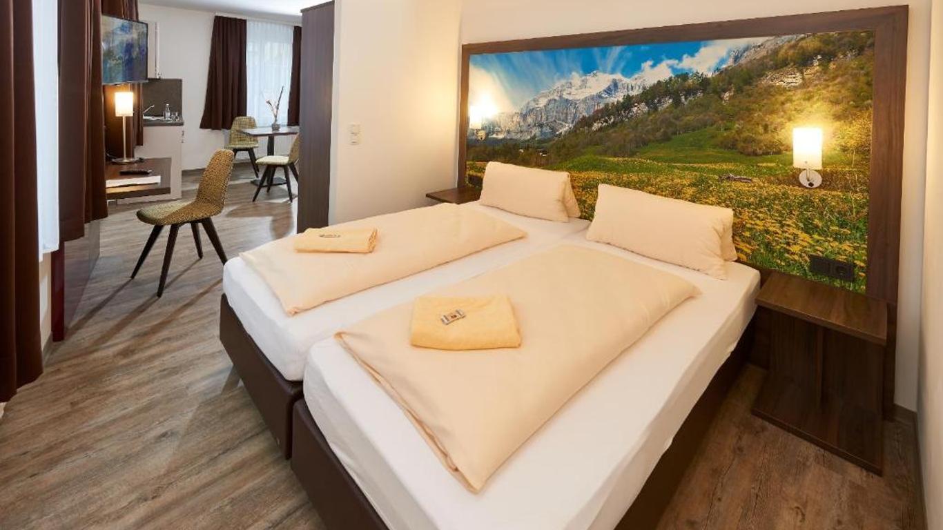 Elia Hotel
