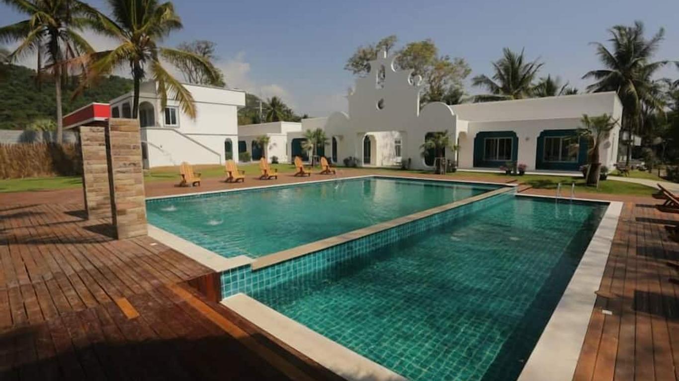 Meet The Sea Resort