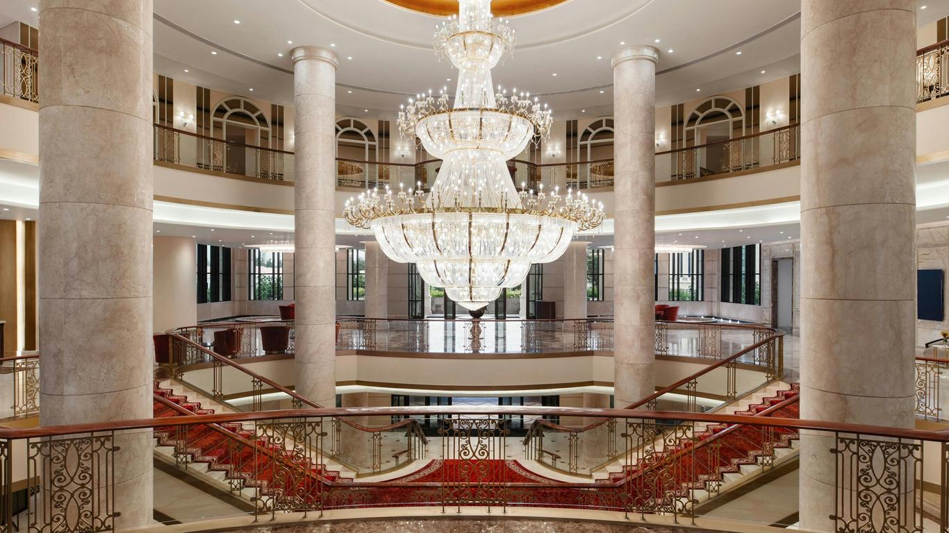 Sheraton Grand Danang Beach Resort & SPA