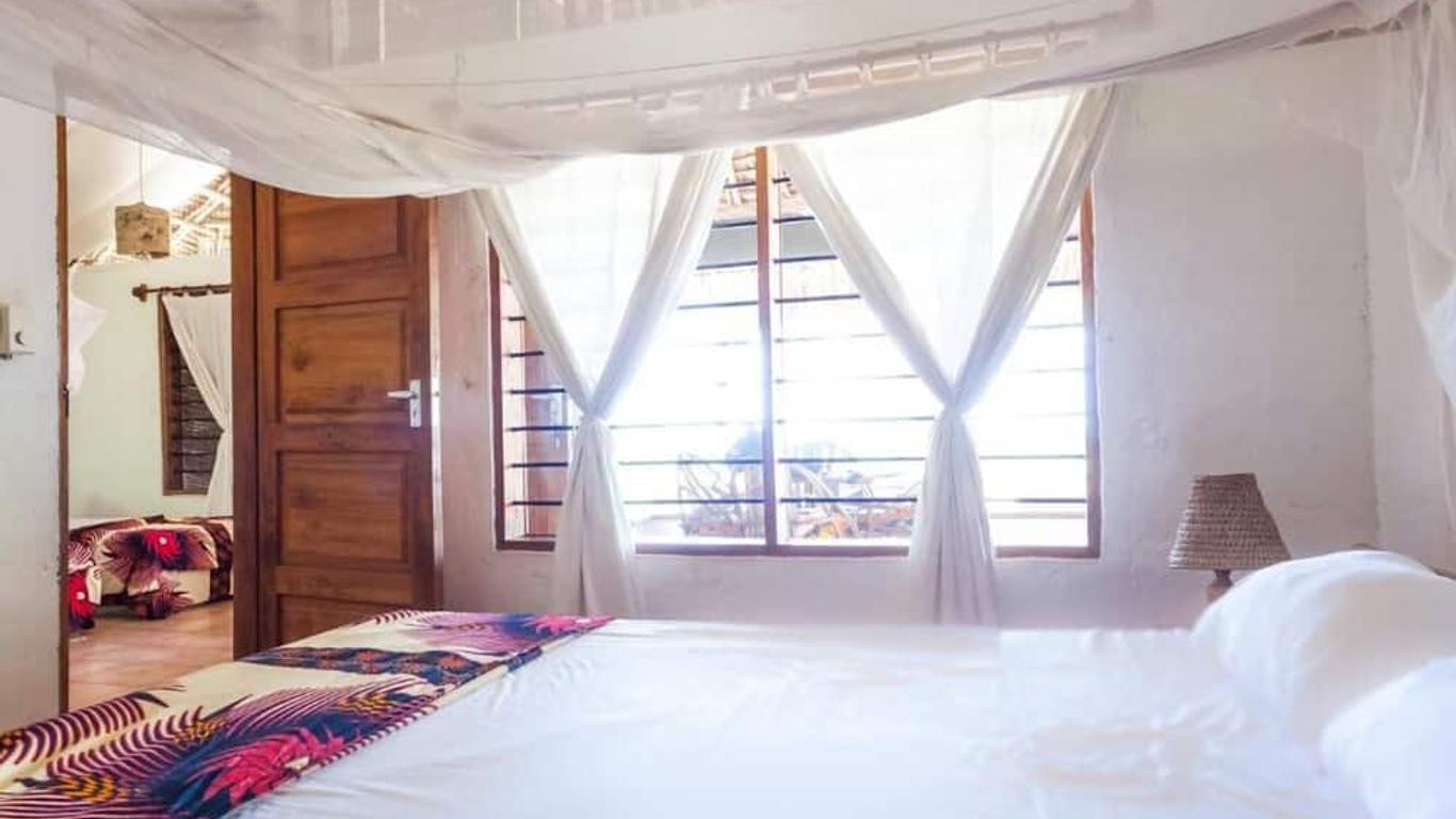 Capricorn Beach Cottages