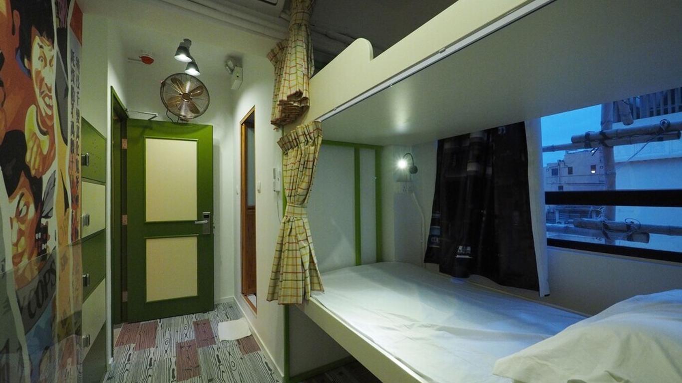 Panda's Hostel - Old Hong Kong