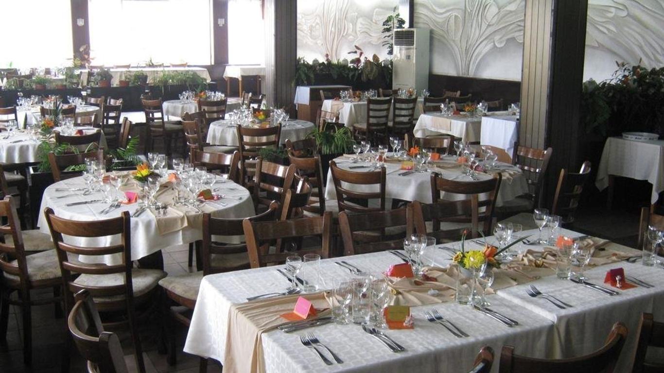 Neptune Hotel