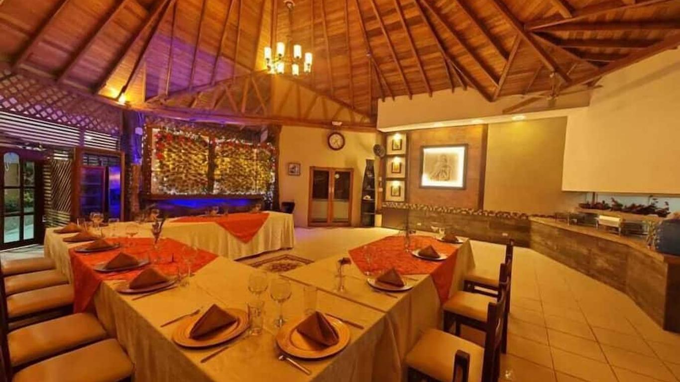 Terra Luna Lodge