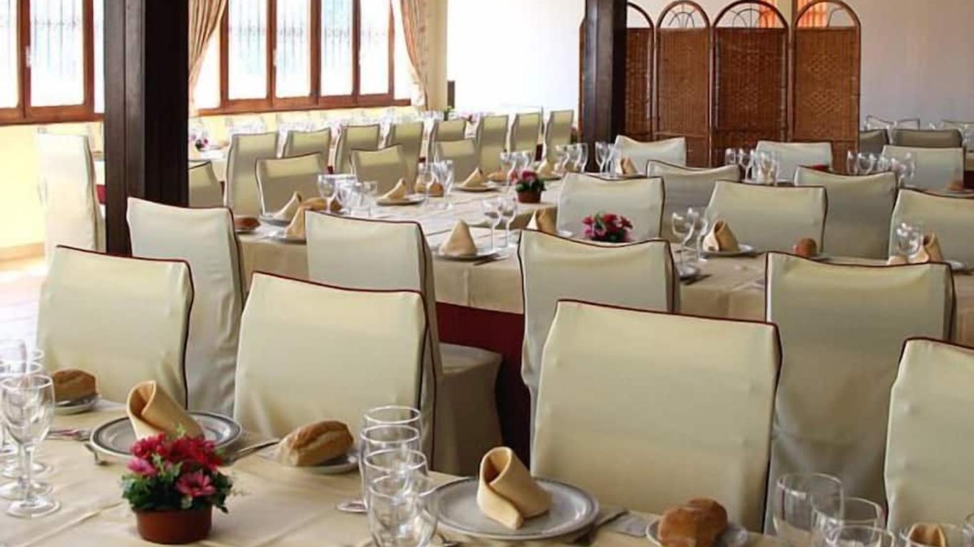 Hostal Restaurante Labrat