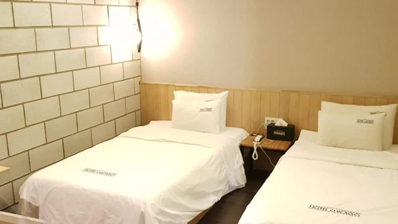 Dwell Hotel