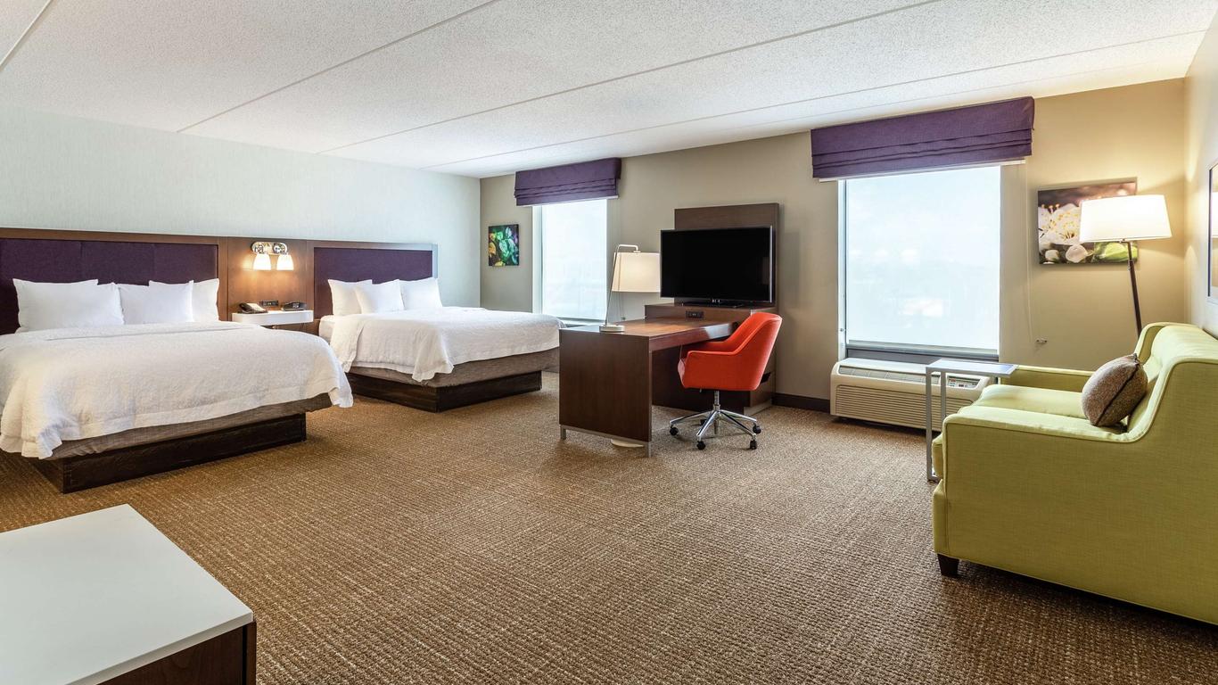 Hampton Inn & Suites Chicago-Libertyville