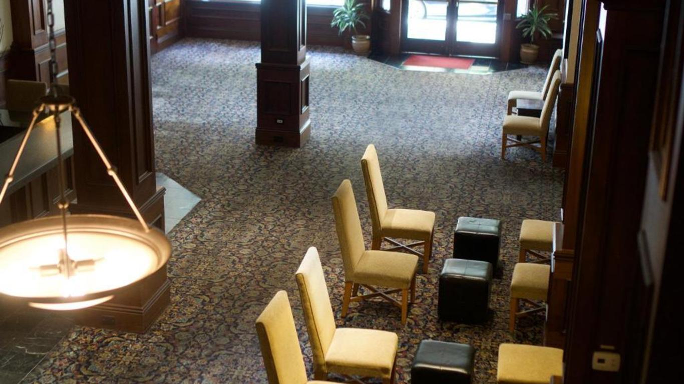 The Washington Inn Hotel