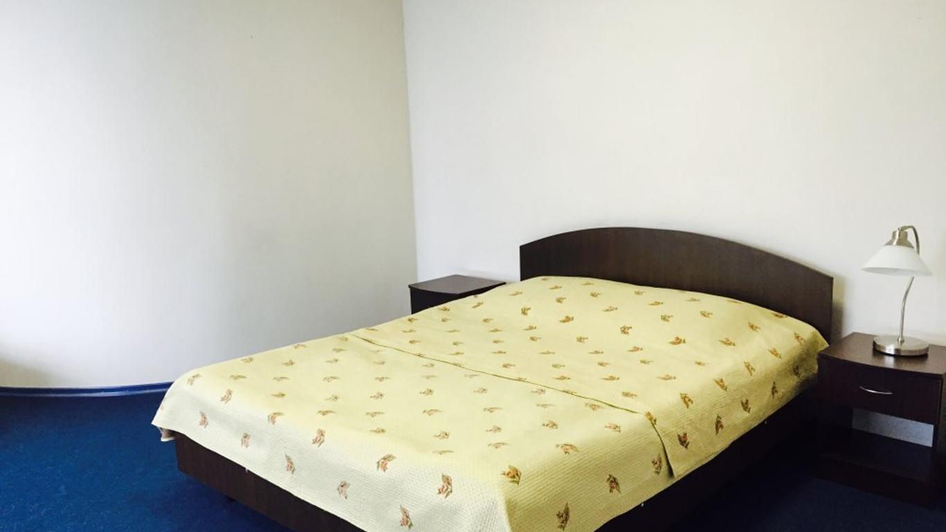 Hotel Mayak