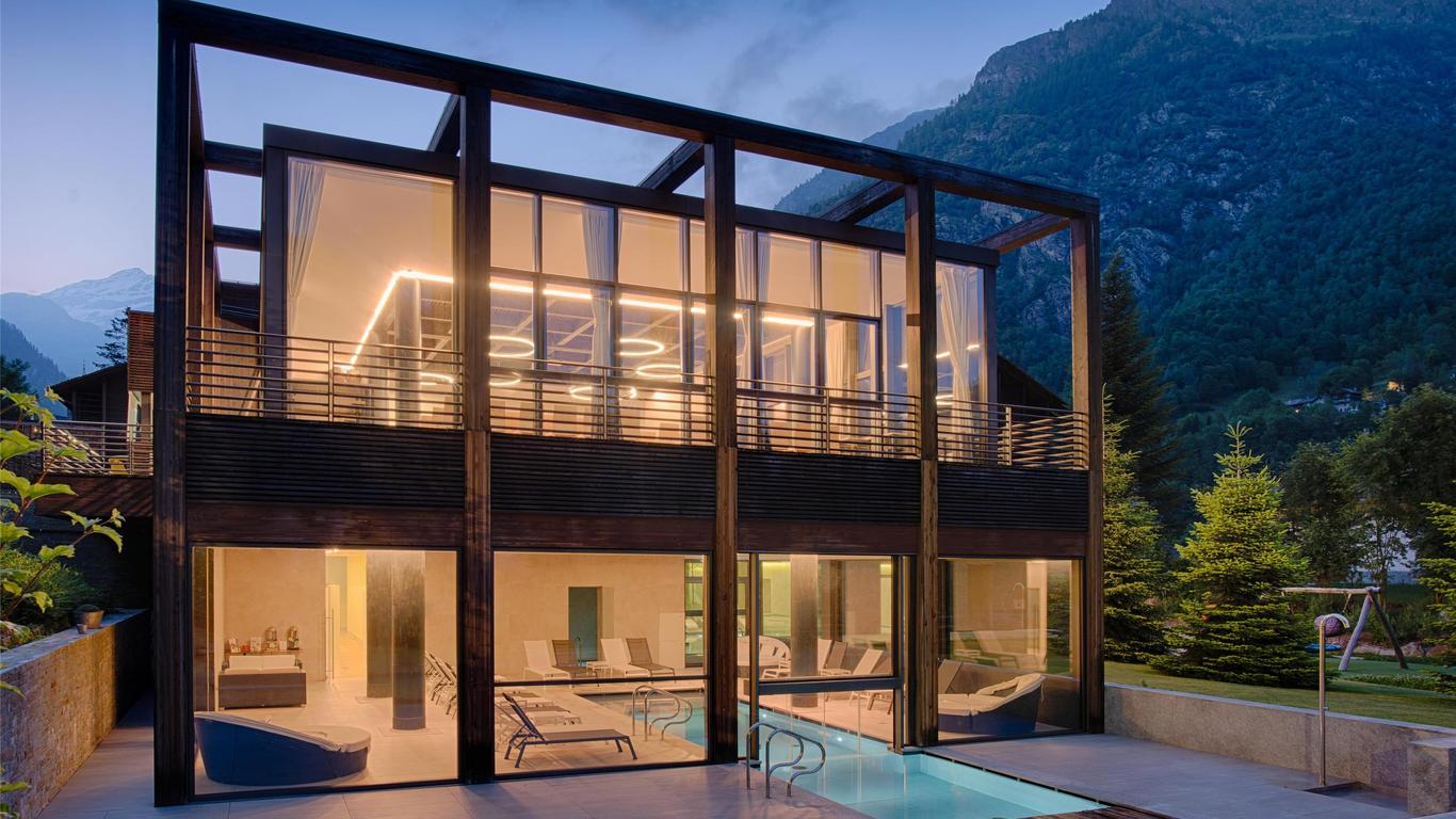 NH Collection Alagna Mirtillo Rosso
