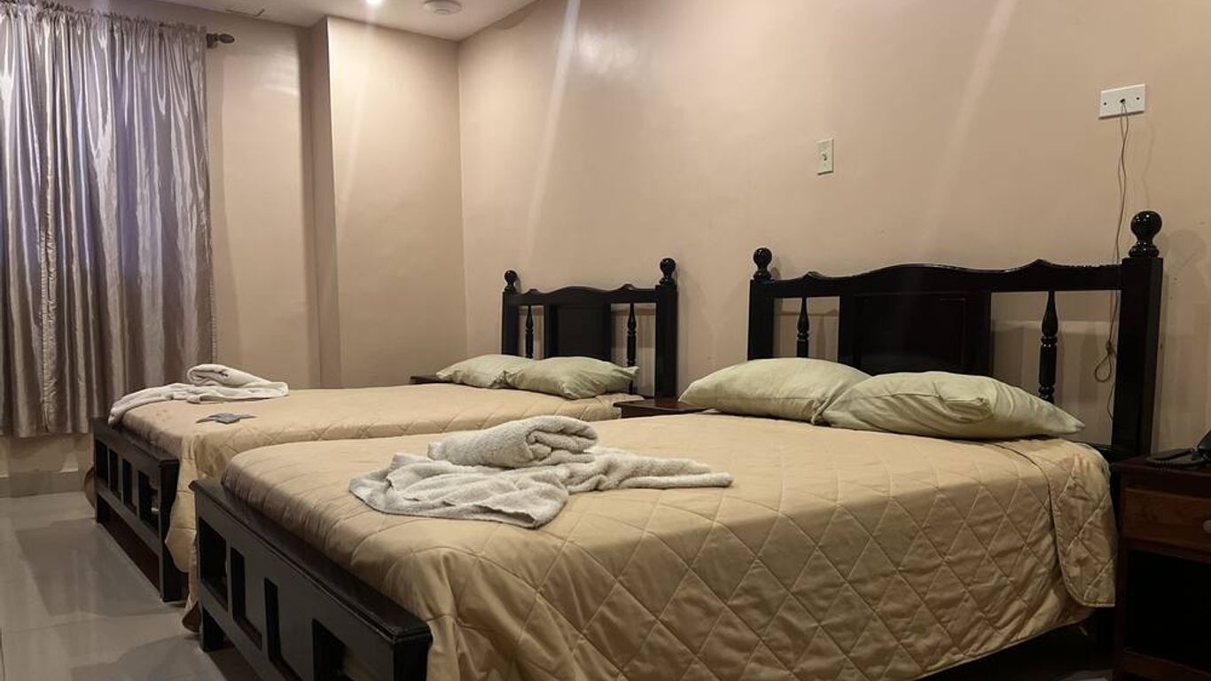 La Cubana Hotel & Suites desde 27 (̶4̶3̶). Ciudad de Colón Hoteles