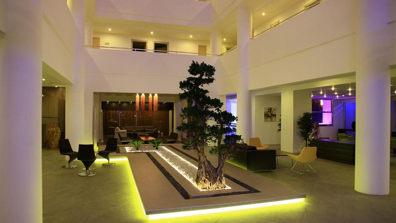 Munamar Beach Residence