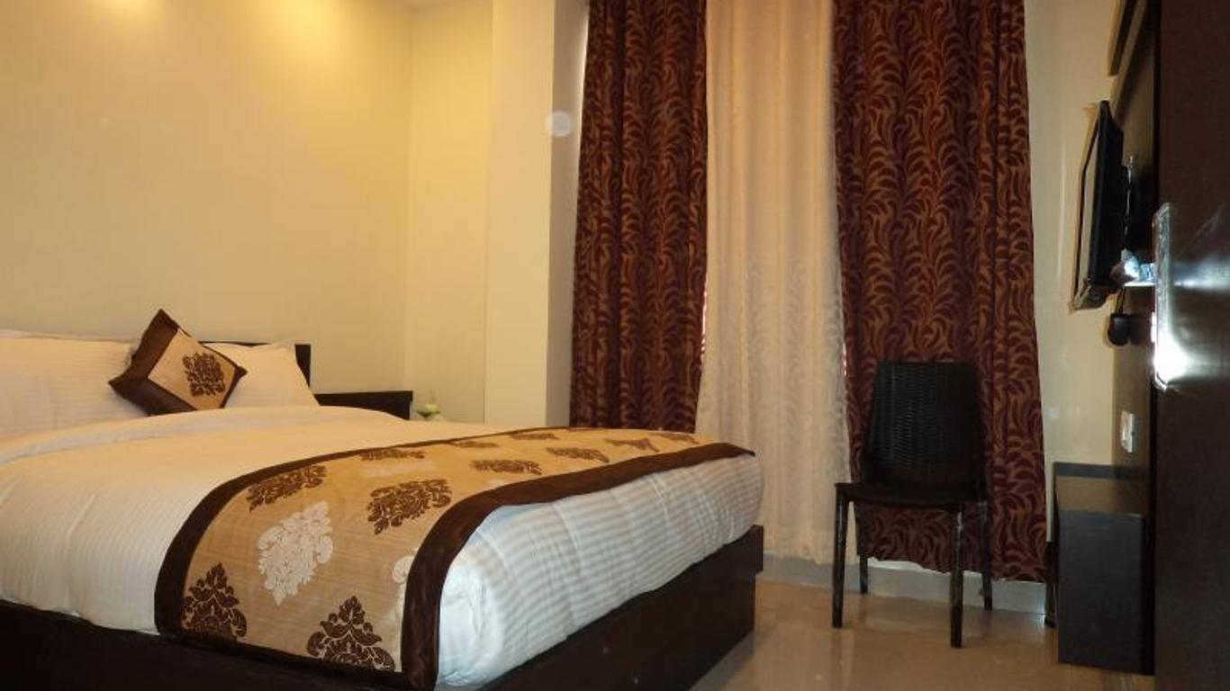 Ashu Hotel