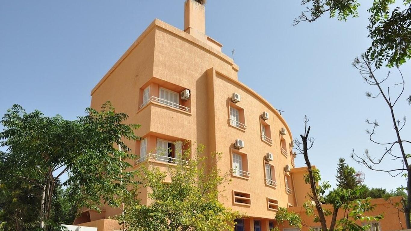 Hotel El Ayachi