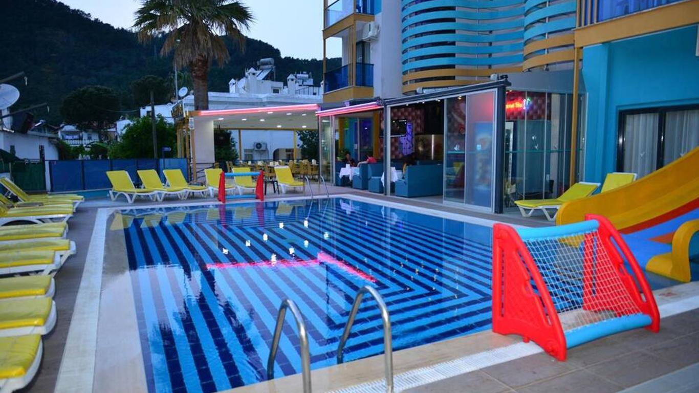 Yade Luxe Hotel
