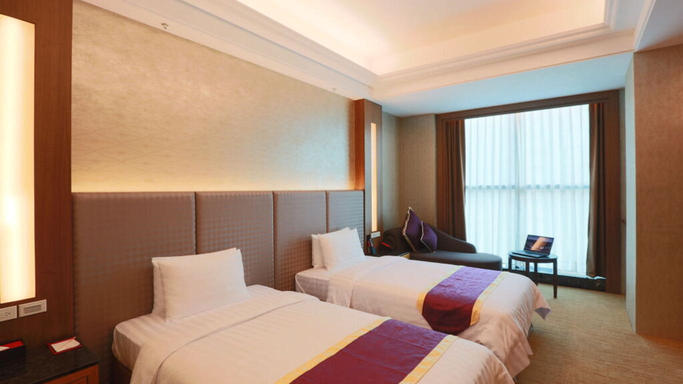 Happiness Inn Hotel