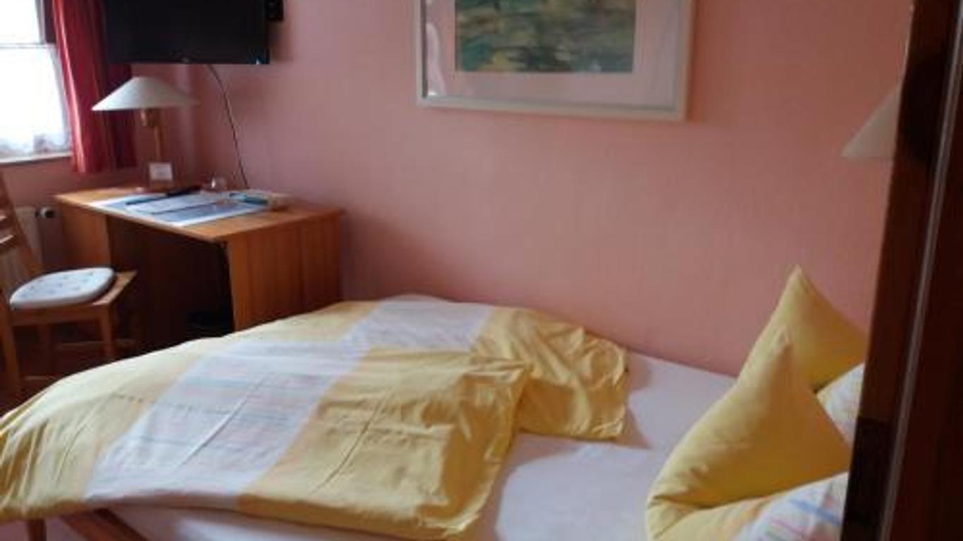 Hotel garni & Oma's Heuhotel 'Pension zur Galerie'