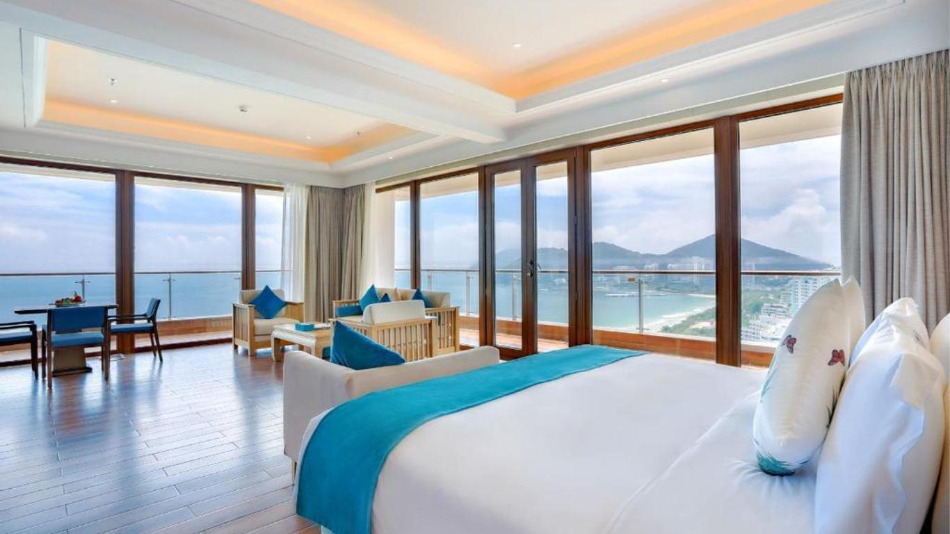 Sanya Dadonghai Seaview Hotel