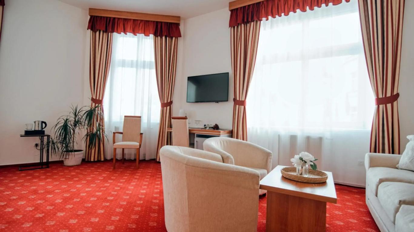 Hotel Grand